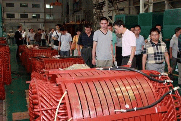 西安泰富西瑪高效節能電機在石油化工企業(yè)節能應用。