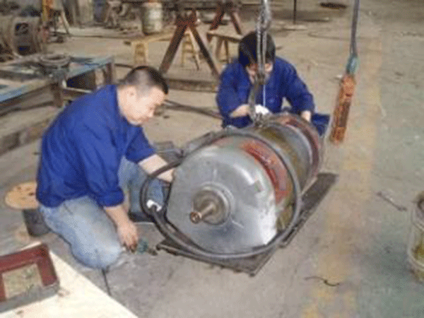 西瑪電機給專(zhuān)業(yè)電機修理工人一些小建議。