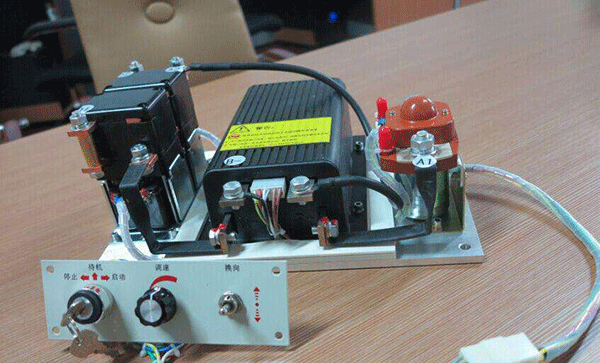 有什么方法可以使直流電機反轉嗎？
