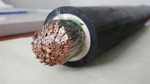 西瑪電機引線(xiàn)示例 西瑪電機引線(xiàn)示例
